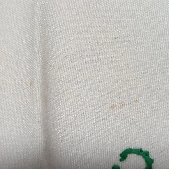 Vintage European Hand Crafted Doiley with Lotus Flowers - Picture 7 of 7